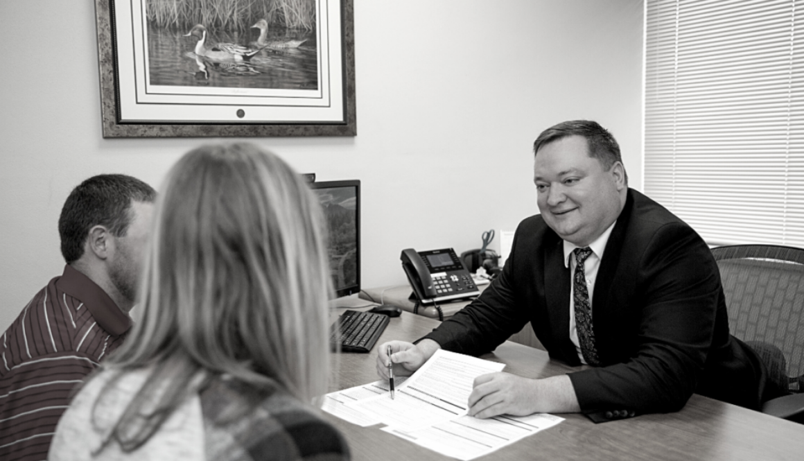 Navigating the Financial Maze: The Importance of a Financial Advisor