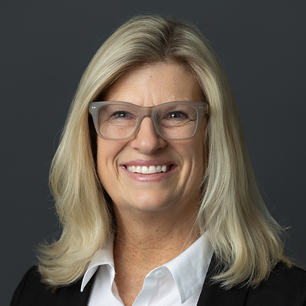 Lisa Hoffe - Administration at Advisors Management Group